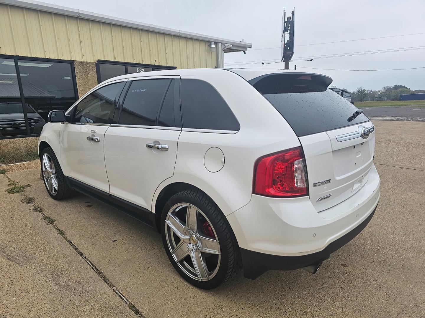 2013 WHITE Ford Edge Limited FWD (2FMDK3K98DB) with an 2.0L L4 DOHC 16V engine, 6-Speed Automatic transmission, located at 533 S Seven Points BLVD, Seven Points, TX, 75143, (430) 255-4030, 32.313999, -96.209351 - Photo#3